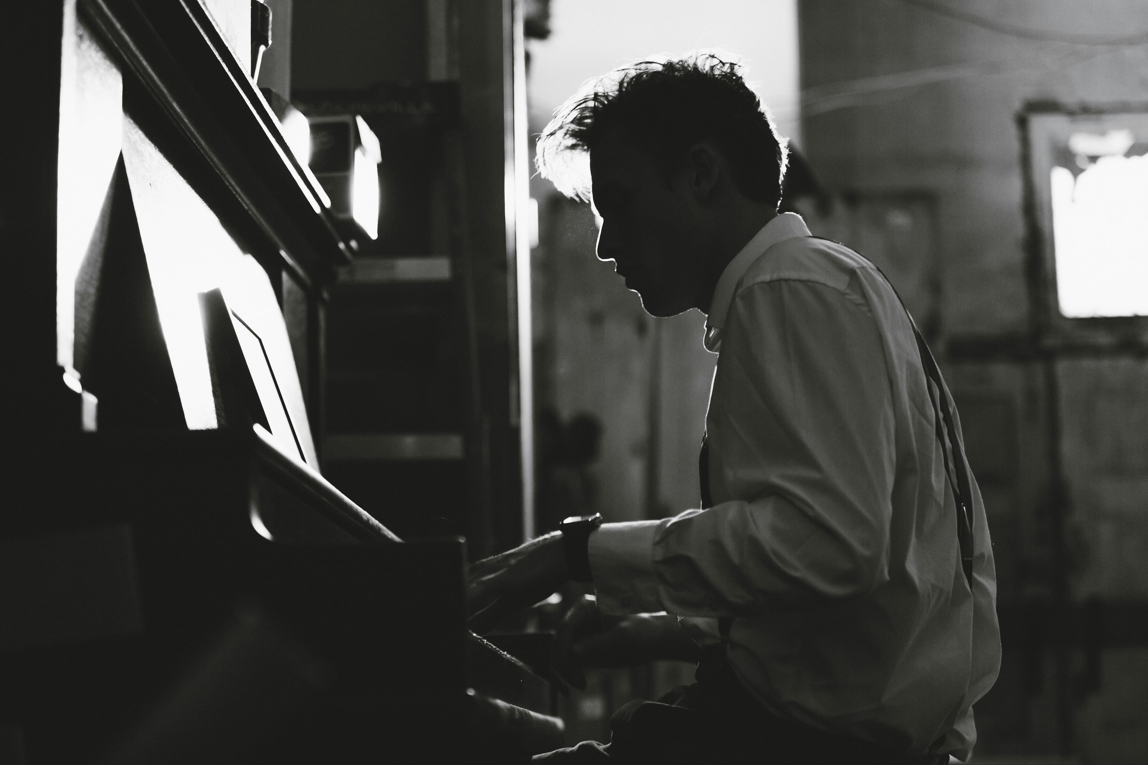 Pianista Henryk Walezy